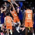 Un dels partits entre el Valencia Basket i el Barça.