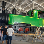 La réplica de La Panderola, en pleno proceso de restauración en el taller, antes de su traslado a la nueva Plaza España de Onda.