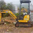 Imagen de la excavadora robada. / EFE/Guardia Civil