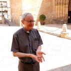 El sacerdote alicantino Francisco José Vegara expulsado por el papa León XIV. / EFE-Jennifer Escarbajal