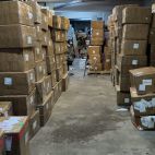 Almacén que albergaba miles de productos presuntamente falsificados en Paterna. Almacén que albergaba miles de productos presuntamente falsificados en Paterna.