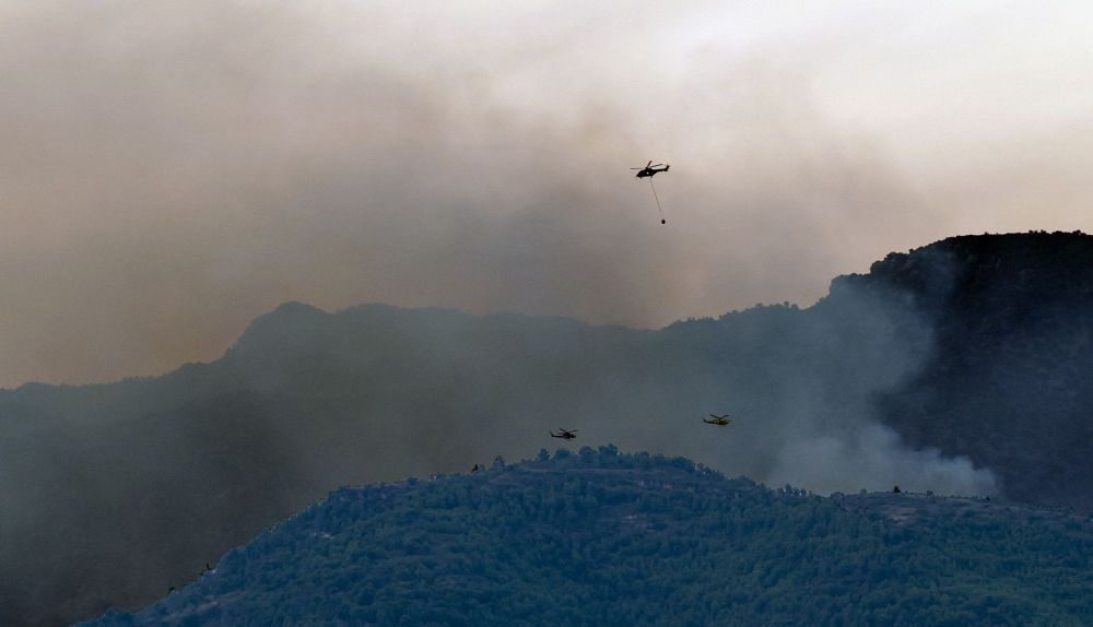 Imagen del incendio de Soneja (Castellón). / EFE-Manuel Bruque
