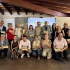 Representantes de las once entidades reconocidas con el sello Latido Rural durante la jornada celebrada en la sede de la CEV.