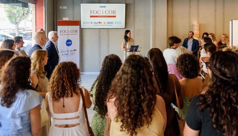 Loreto Ayuso, delegada de Cesal en la Comunitat Valenciana, durante su intervención en el acto de inauguración de Foc i Cor. / Foc i Cor Loreto Ayuso, delegada de Cesal en la Comunitat Valenciana, durante su intervención en el acto de inauguración de Foc i Cor. / Foc i Cor
