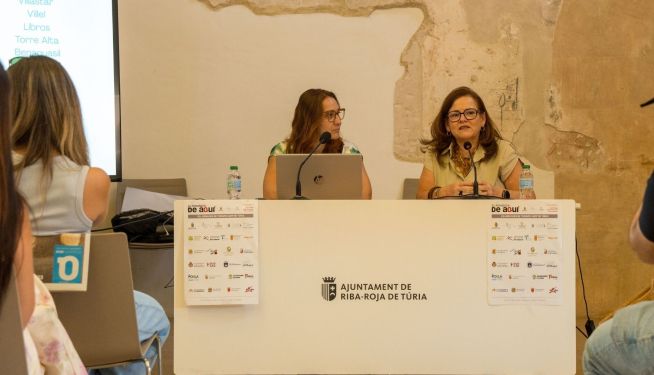 Diana Ramos, tècnica de Turisme de Riba-roja, i Esther Gómez, regidora de Turisme. Diana Ramos, tècnica de Turisme de Riba-roja, i Esther Gómez, regidora de Turisme.