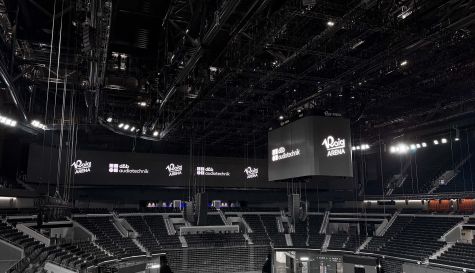 Vista del sistema de sonido permanente de d&b audiotechnik instalado en el Roig Arena, diseñado para garantizar una experiencia acústica de máxima calidad en conciertos y eventos deportivos. Vista del sistema de sonido permanente de d&b audiotechnik instalado en el Roig Arena, diseñado para garantizar una experiencia acústica de máxima calidad en conciertos y eventos deportivos.