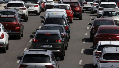 Un gran número de vehículos circula en las carreteras de la Comunitat Valenciana.
