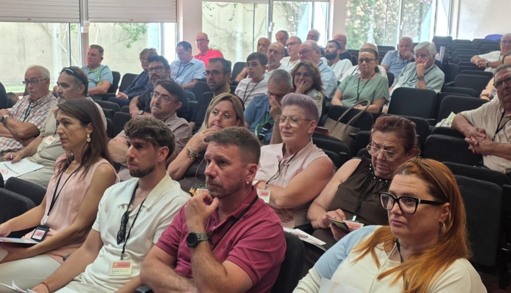 Asistentes al I Encuentro Provincial de Unión Municipalista de Alicante, celebrado en la Universitat d'Alacant. / EPDA Asistentes al I Encuentro Provincial de Unión Municipalista de Alicante, celebrado en la Universitat d'Alacant. / EPDA