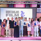 Foto de familia de los premiados en la gala final del Montanejos Film Fest, celebrada en los jardines de Villa Purificación. Foto de familia de los premiados en la gala final del Montanejos Film Fest, celebrada en los jardines de Villa Purificación.