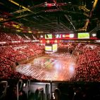 Miles de aficionados llenan las gradas del Roig Arena para ver la semifinal del Mundial. / Roig Arena