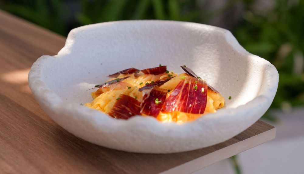 Revuelto de jamón ibérico, una de las propuestas saladas del desayuno. Revuelto de jamón ibérico, una de las propuestas saladas del desayuno.