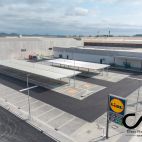 El nou Lidl d'Ontinyent en una imatge compartida per l'empresa CEP Eliseo Pla Ramírez S.L., encarregada de l'execució del projecte. El nou Lidl d'Ontinyent en una imatge compartida per l'empresa CEP Eliseo Pla Ramírez S.L., encarregada de l'execució del projecte.