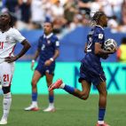 Un instante del partido entre Francia e Inglaterra emitido en La1. Un instante del partido entre Francia e Inglaterra emitido en La1.