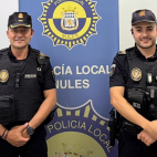 Los dos agentes de la Policía Local de Nules que intervinieron en el rescate. Los dos agentes de la Policía Local de Nules que intervinieron en el rescate.