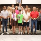 El homenaje en Sagunt a los deportistas Claudia Guzmán y Xavi Requena, del Club de Gimnasia Rítmica Morvedre.