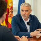 El secretario autonómico de Turismo, José Manuel Camarero, habla de la gestión de su departamento en la Comunitat Valenciana. El secretario autonómico de Turismo, José Manuel Camarero, habla de la gestión de su departamento en la Comunitat Valenciana.