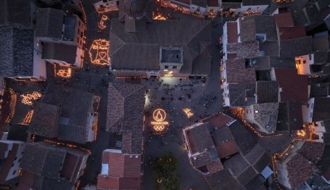 Así será la Noche de las Velas de Titaguas 2026: más de 30.000 luces y nuevas actividades.
