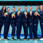 La selección española de gimnasia rítmica posa con las medallas de oro conseguidas en el Campeonato de Europa. / RFEG La selección española de gimnasia rítmica posa con las medallas de oro conseguidas en el Campeonato de Europa. / RFEG