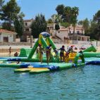 Niños y Niñas difrutando en Playamonte, Navarrés./ EPDA Niños y Niñas difrutando en Playamonte, Navarrés./ EPDA