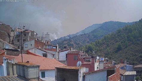 Incendio forestal de la Vall d’Uixó visto desde Alfondeguilla