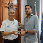 Rafa Collado y el alcalde de Almàssera, Emilio J. Belencoso. Rafa Collado y el alcalde de Almàssera, Emilio J. Belencoso.