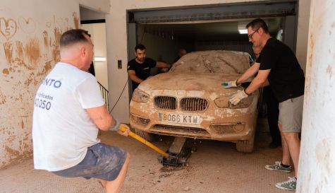 Aldaia treu els últims cotxes atrapats per la dana