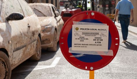 Aldaia treu els últims cotxes atrapats per la dana