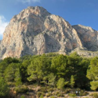 Vista del Monte Ponoig, en Polop de la Marina. /  Adán Agulló