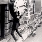 Harold Lloyd protagoniza la mítica escena del reloj en ‘El hombre mosca’, que se proyectará con música en directo.