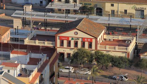 Vista aérea de la estación de tren de Sagunt.