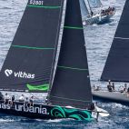 El "Vithas Urbania", patroneado por Tomás Gasset, compite en la 44ª Copa del Rey Mapfre tras conquistar el Trofeo S.M. La Reina en Valencia. / Vithas