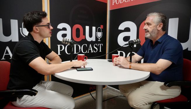 L'alcalde de Benavites, Carlos Gil, durant l'entrevista amb El Periódico de Aquí.