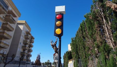 El semáforo foto-rojo de Canet d'en Berenguer será investigado por la Fiscalía y el Tribunal de Cuentas a petición de Antifraude.