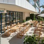 Terraza exterior de VANTE Urban Café, ubicado en el Hotel Port Benidorm. / Port Hotels