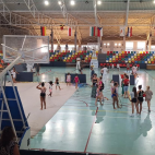 Decenas de niños y jóvenes participan en las actividades del Día del Deporte Vilero. / EPDA