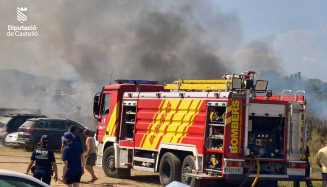 La Policía Local de Peñíscola también se encuentra sobre el terreno. La Policía Local de Peñíscola también se encuentra sobre el terreno.