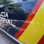 Un coche de la Policía Nacional. / EFE/MariscalArchivo Un coche de la Policía Nacional. / EFE/MariscalArchivo