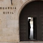 Entrada de la Comandancia de la Guardia Civil en Valencia.