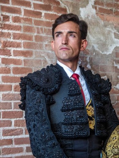 El torero Jesús Duque, que este dissabte diu adeu als rogles en la plaça de bous de Requena. / À Punt