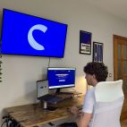 El equipo de Comestrive analiza el posicionamiento web de sus clientes desde su sede en Valencia. El equipo de Comestrive analiza el posicionamiento web de sus clientes desde su sede en Valencia.