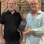 Eugenio Sanmartín Sanmiguel junto a José Salvador Murgui, cronista oficial de Casinos. Eugenio Sanmartín Sanmiguel junto a José Salvador Murgui, cronista oficial de Casinos.