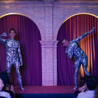 Una de las representaciones del Festival de Microteatro El Enguerino, que ha reunido a cerca de un millar de espectadores en su sexta edición. / Ajuntament d'Enguera