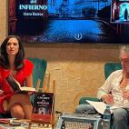 Izara Batres y Antonio Camaró durante la presentación de El cabaret del infierno en la Librería El Imperio de Ruzafa. Izara Batres y Antonio Camaró durante la presentación de El cabaret del infierno en la Librería El Imperio de Ruzafa.