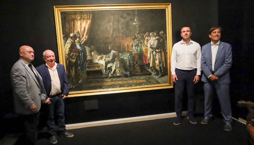 D'esquerra a dreta: Paco Teruel, diputat de Cultura; Xavi Pérez, regidor de Patrimoni; Vicent Mompó, president de la Diputació i Alfons Domínguez, alcalde d'Alzira. D'esquerra a dreta: Paco Teruel, diputat de Cultura; Xavi Pérez, regidor de Patrimoni; Vicent Mompó, president de la Diputació i Alfons Domínguez, alcalde d'Alzira.