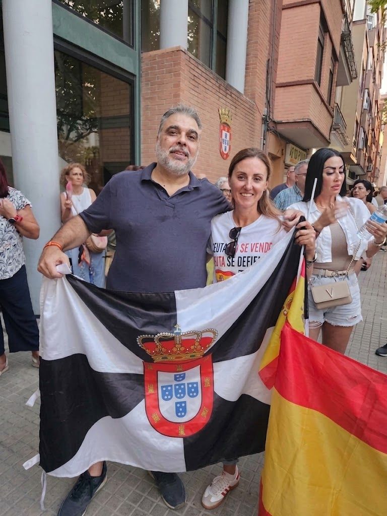 Felipe Rentero, en la concentración de apoyo a Ceuta celebrada en Aldaia.