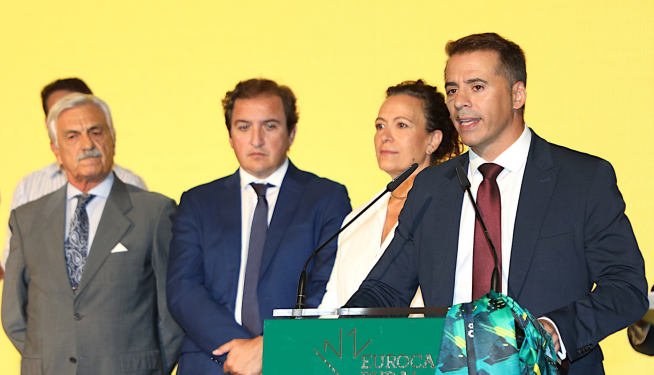 El director general de Juventud y Deportes de Castilla-La Mancha, Carlos Alberto Yuste, durante la presentación de la prueba solidaria.