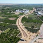 Vista aérea de las obras de la ronda de la CV-515 en Albalat de la Ribera. Vista aérea de las obras de la ronda de la CV-515 en Albalat de la Ribera.