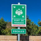 La Concejalía de Agricultura de Sagunt coloca 18 carteles de “Punto de encuentro” en los diseminados. La Concejalía de Agricultura de Sagunt coloca 18 carteles de “Punto de encuentro” en los diseminados.