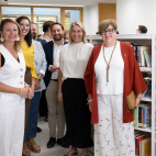 Autoridades durante la inauguración de la Biblioteca 5.0 de la calle Mayor.