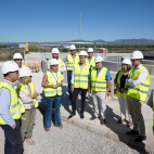 Un instante durante la visita  a las obras de la EDAR de Cabanes.